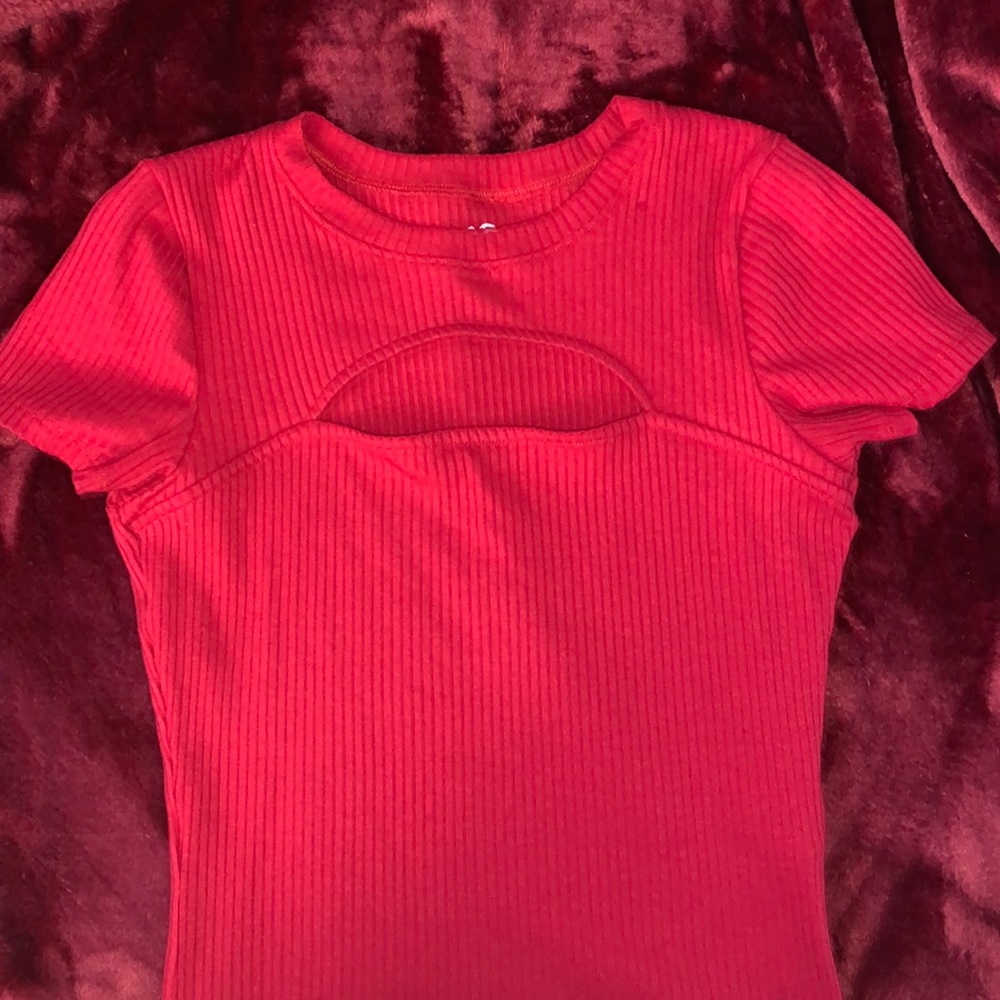 Red Hollister crop top